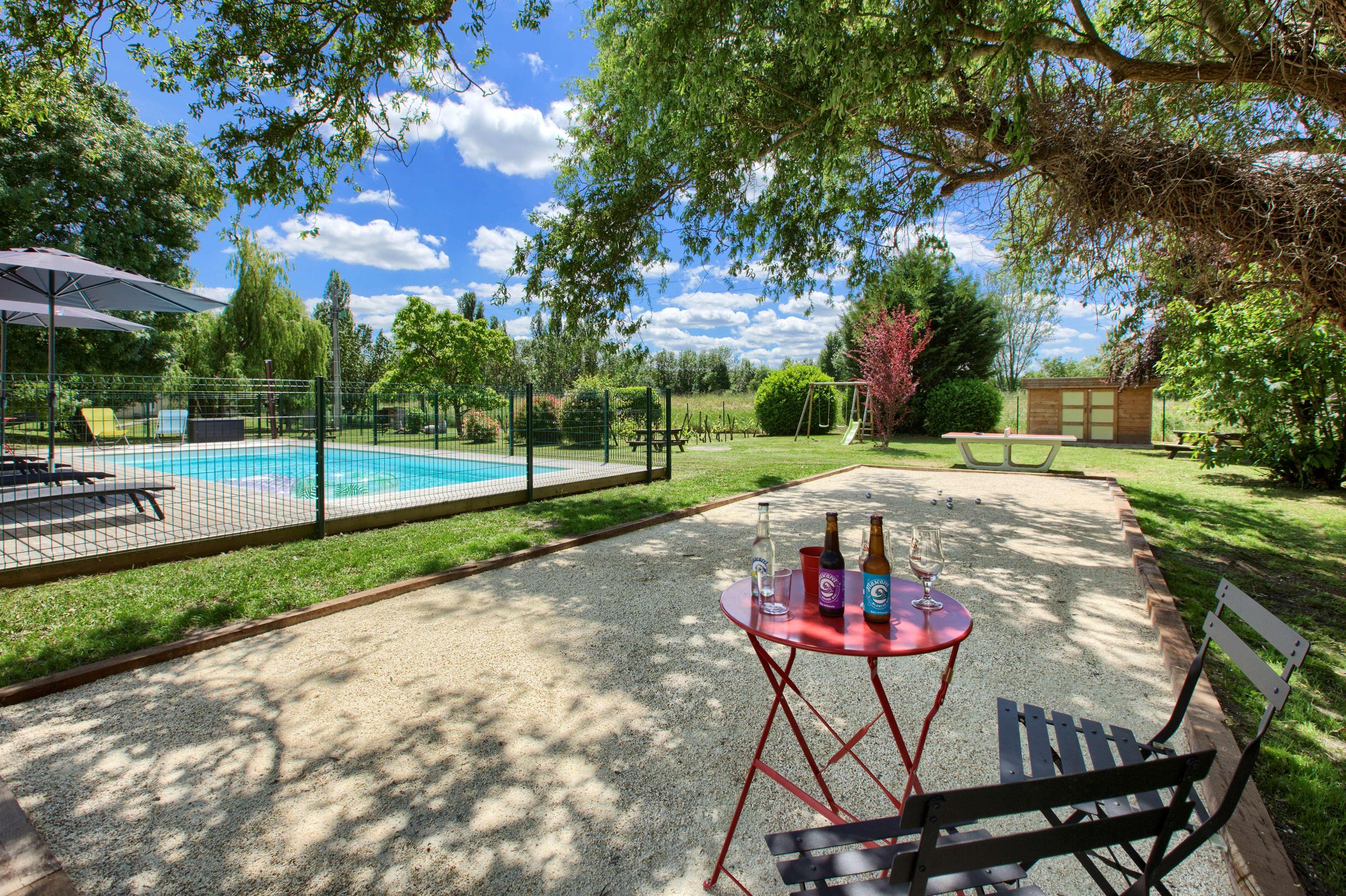 Kyriad Libourne Saint Emilion Esterno foto